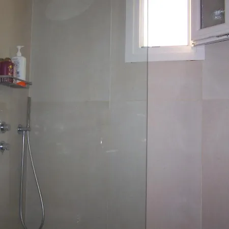 Gaiaemare Apartment Pesadha